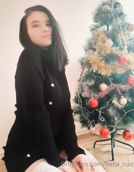 bella ruiz star art picture