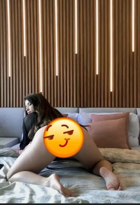 Brenda Agorreta model porn pic