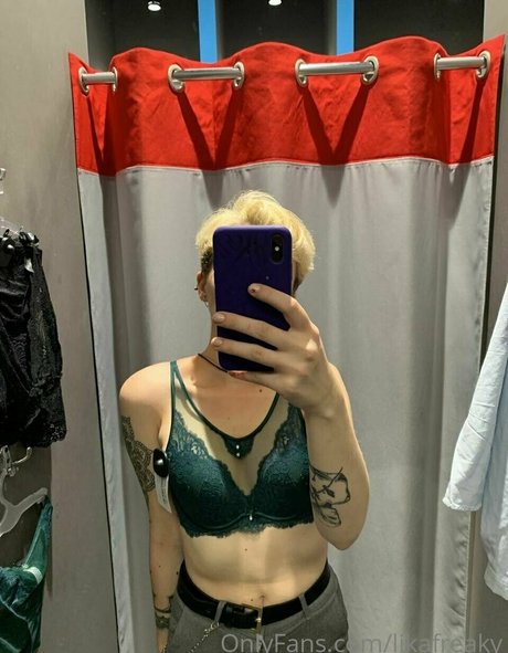 likafreaky model sexy image