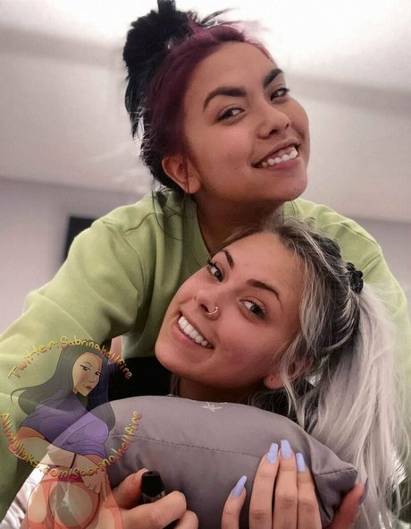 sabrinahellfire model sexy img