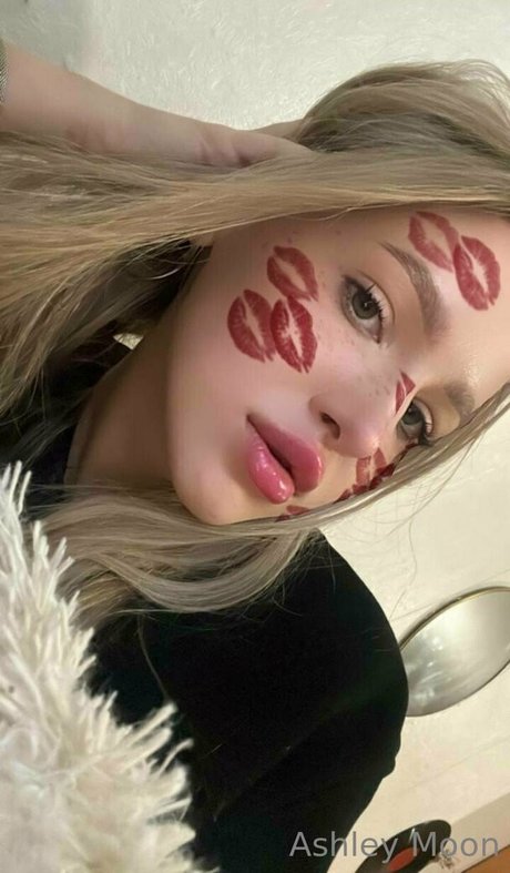 ashley moon perfect actress galleries