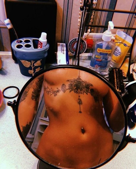 spiceebby adult star photo