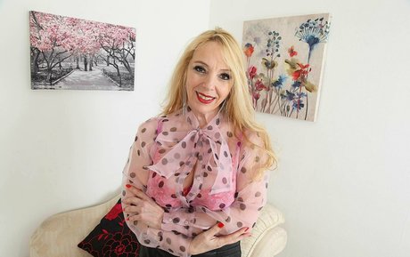 lucygresty pornstar erotic photos