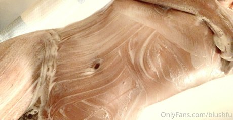 blushfu model perfect pictures