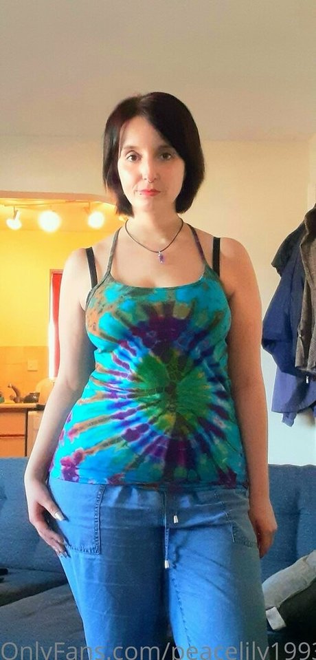 peacelily1993 pornographic star picture