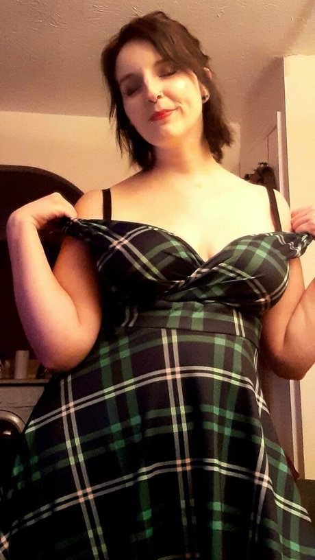 peacelily1993 pornographic model pic