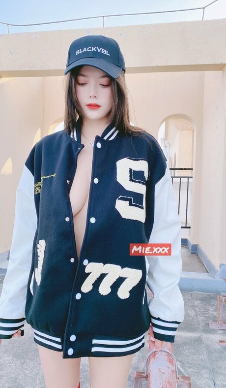 miefree nudes model pics