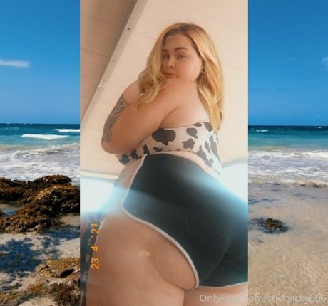 stickyicky666 hd actress pics