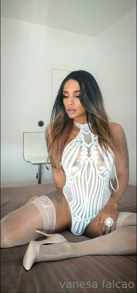 vanefalcao perfect actress photo