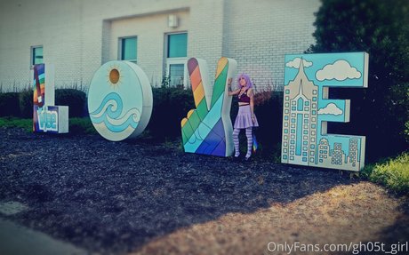 gh05t girl model art picture