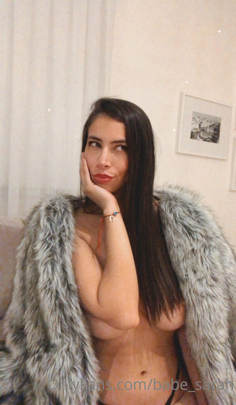 babe sarah pornstar top image