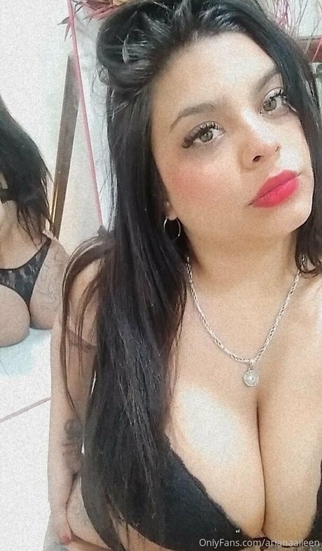 arianaaileen porn model photos