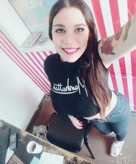 genesis18 model nudes pic