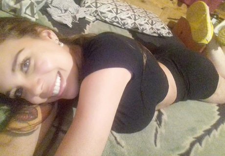 genesis18 sexy star pics