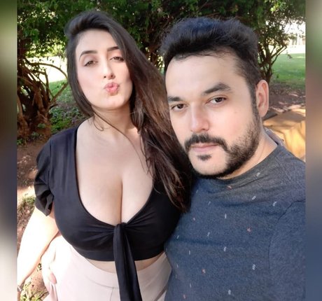 Michelly Rebechi hot actress photos