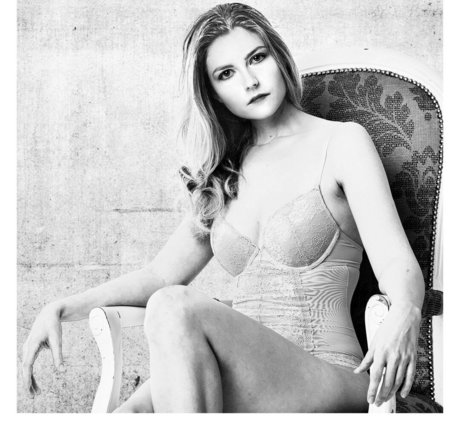 Victoria Mintz hd actress pics