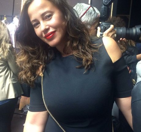 Serena Roberti model art img