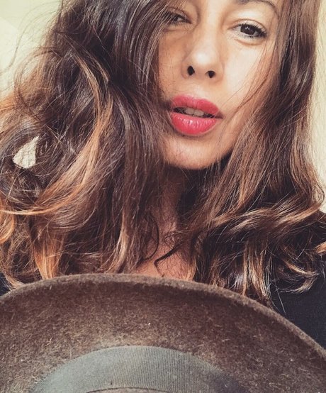 Serena Roberti model free galleries