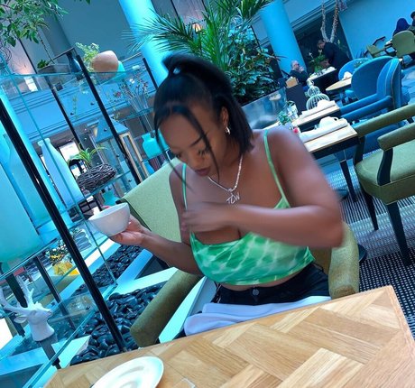 thecleopatraway model adult gallery