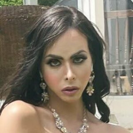 Barbara Perez model adult picture