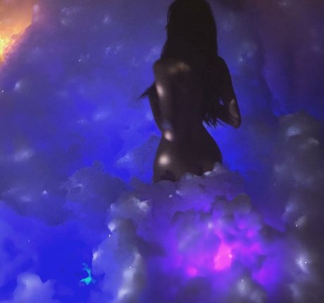 lilyy yk hot pornstar img