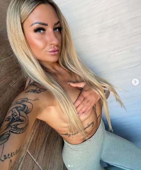 giulismolteni star art pic