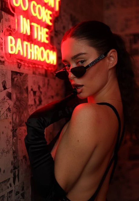 thetradingchick pornstar naked photos