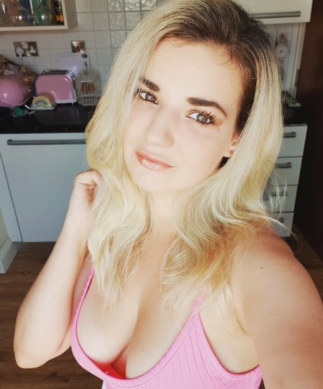 gassygirldolly best model photos