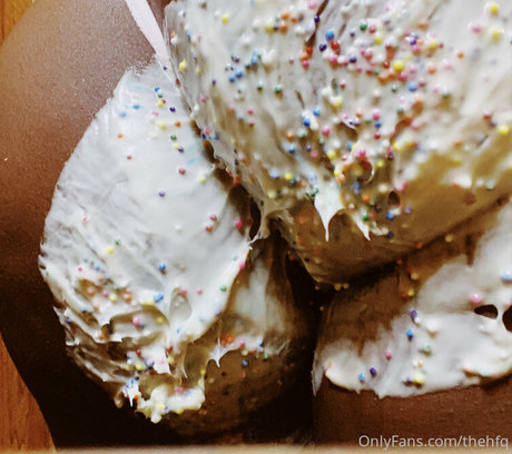 thehfq pretty pornstar image