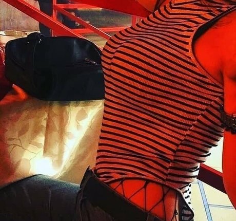 hana69 sexy model gallery