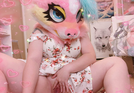 frisskyfeline star naked gallery