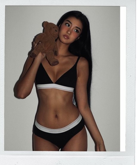 nopearii model hot image