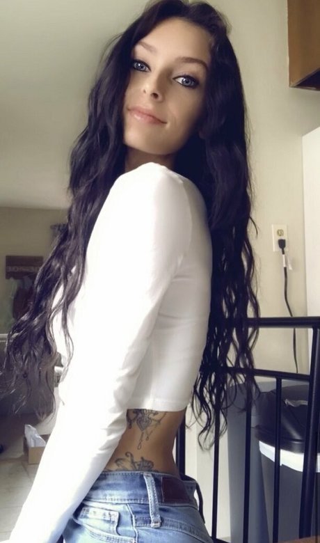 benicetome naked model pictures