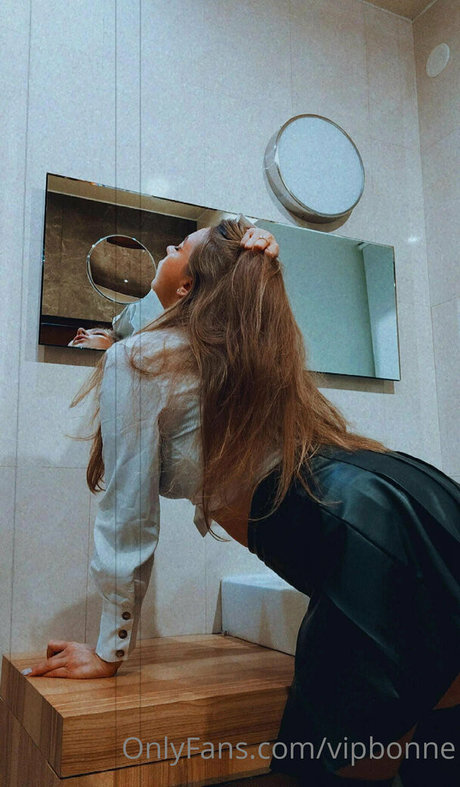 vipbonne nude star photo
