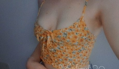 ladymeli20 model nice picture