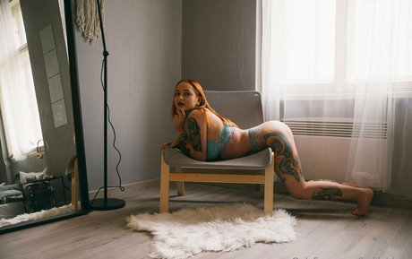 hulilablunt model porn pictures