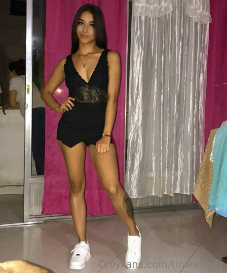 valatinax model high quality galleries