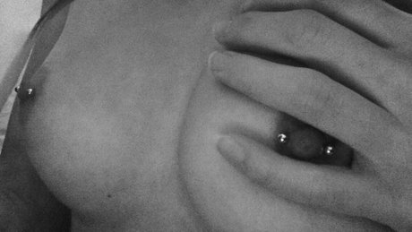 Silenced Hippie art model photos