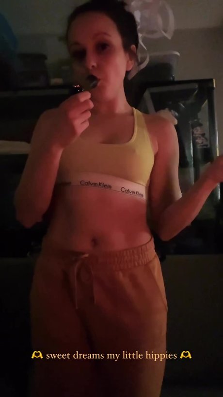 Silenced Hippie nice model pic