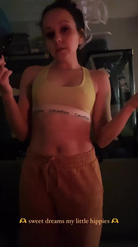 Silenced Hippie pretty actress pic