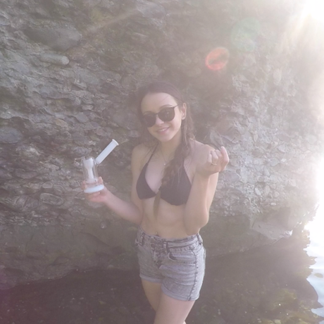 Silenced Hippie sexy actress picture