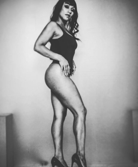 jasminereyez model beautiful pictures