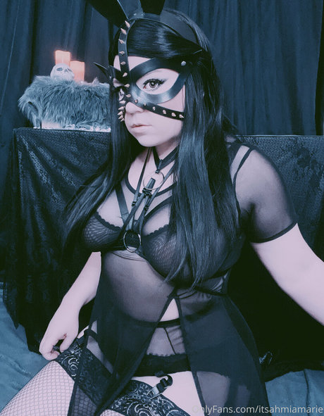 itsahmiamarie star art img