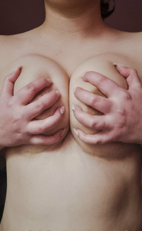 hannajafree adult star img