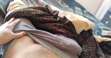 hunganduncut perfect pornstar photo