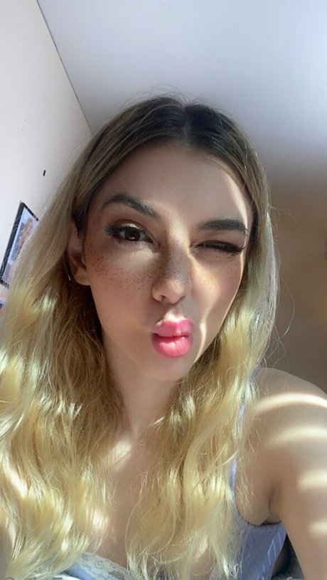 demihawksfree naked star pics