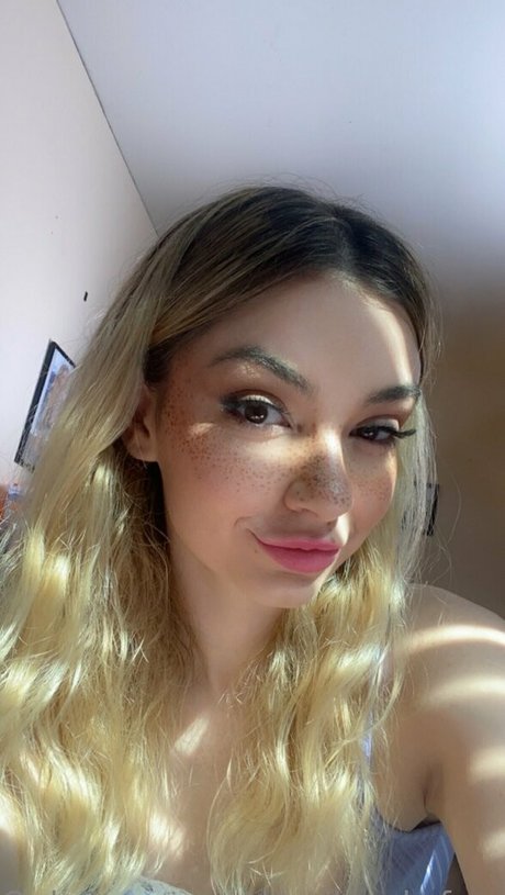 demihawksfree nudes actress picture