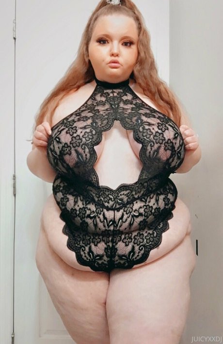 mzjuicydj erotic model images