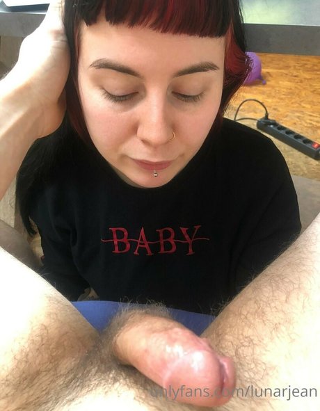 lunarjean pornstar naked image