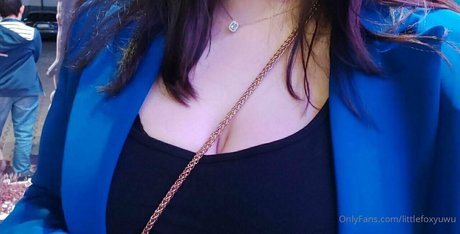littlefoxyuwu pornstar image